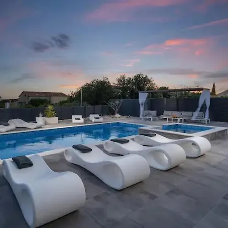 Villa Stipea *